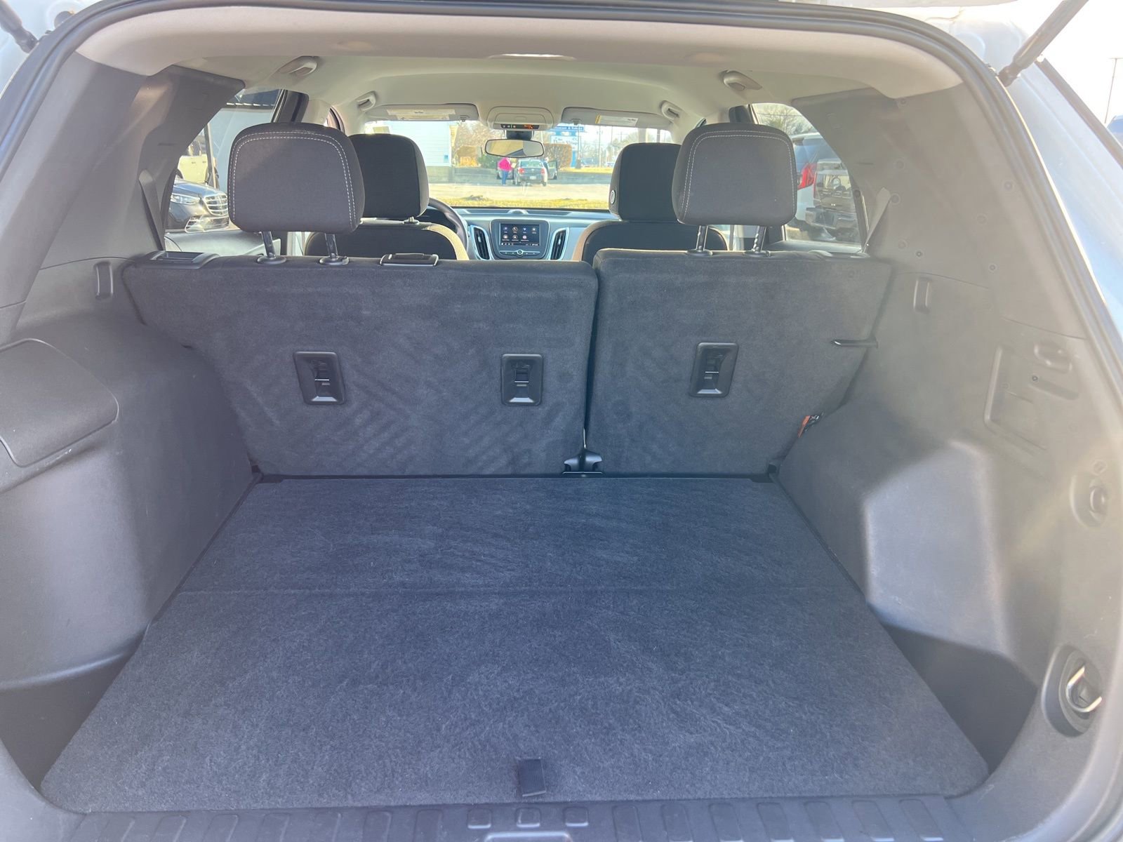 Used 2021 Chevrolet Equinox LT FWD image 24