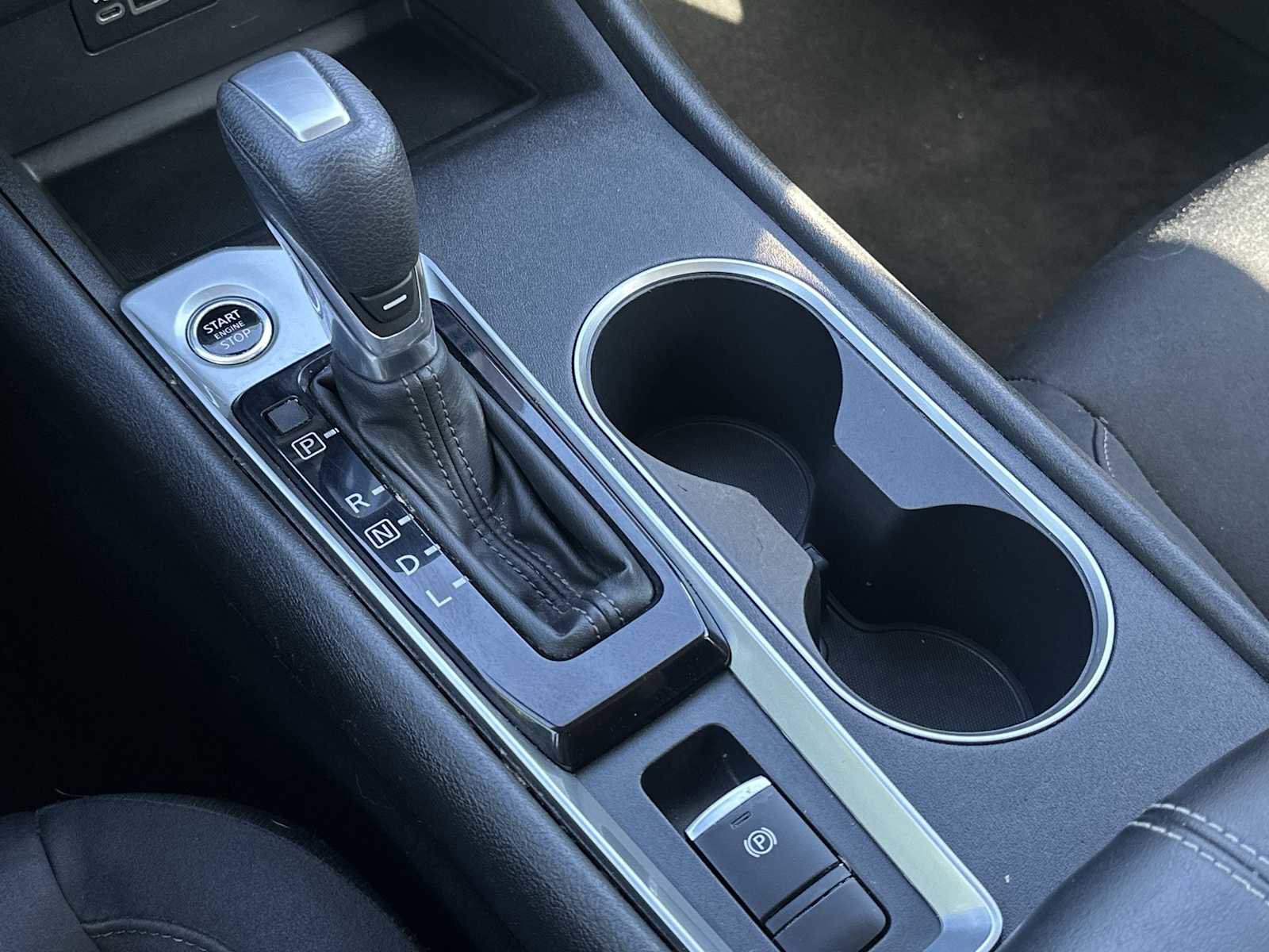 Used 2022 Nissan Altima 2.5 SV image 19