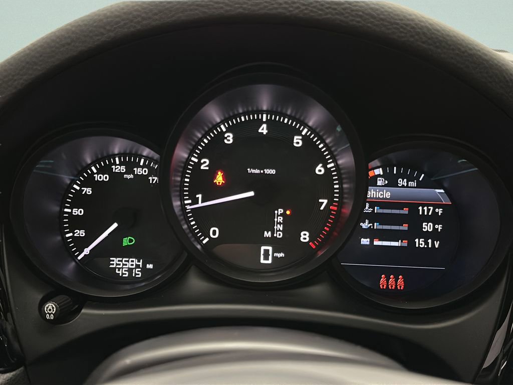 Used 2023 Porsche Macan image 27