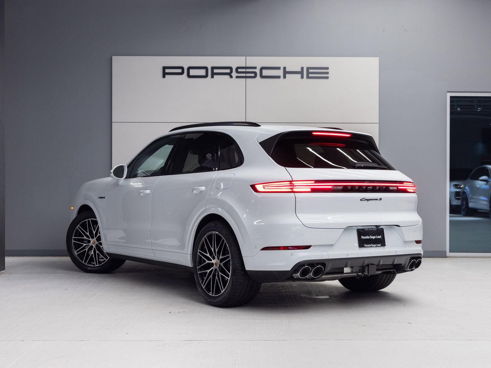 New 2026 Porsche Cayenne S AWD/4WD image 3