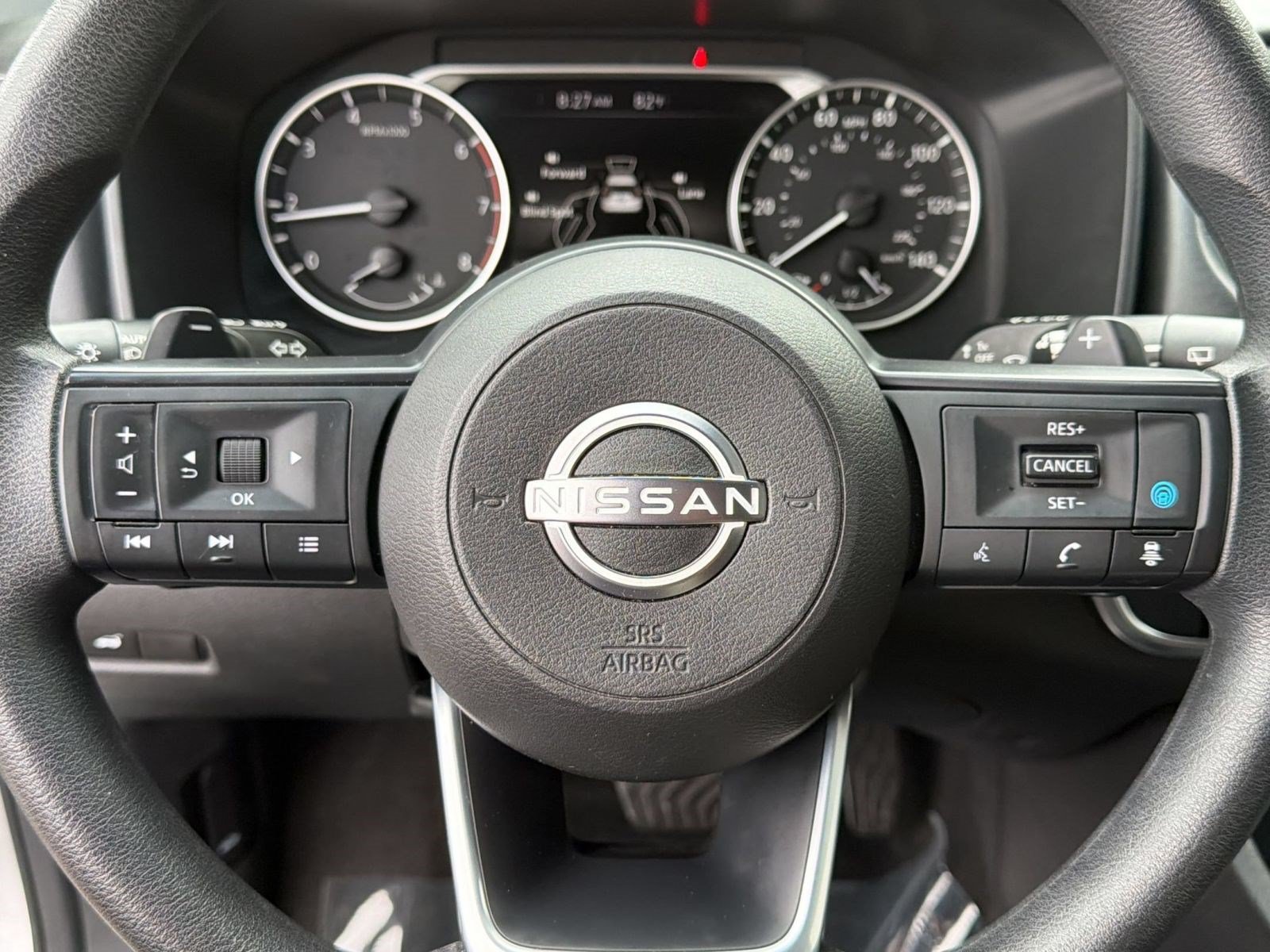 Used 2024 Nissan Rogue SV FWD image 15