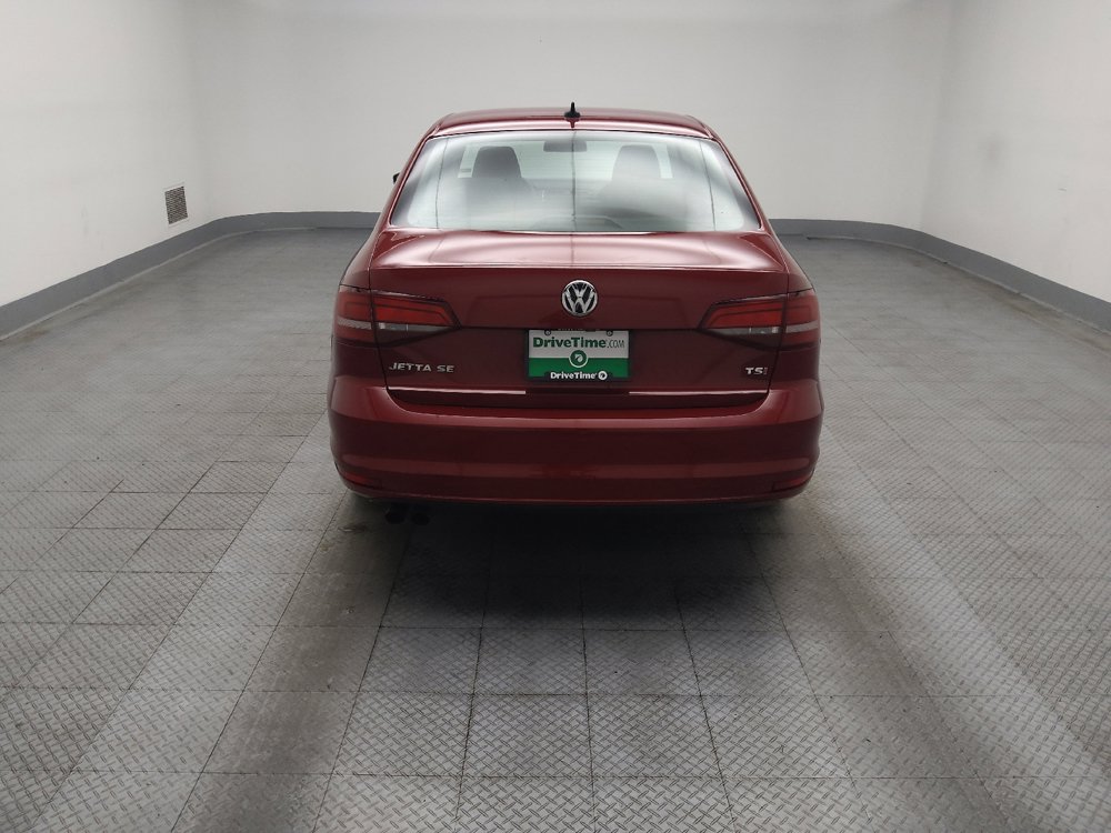 Used 2016 Volkswagen Jetta SE FWD image 6