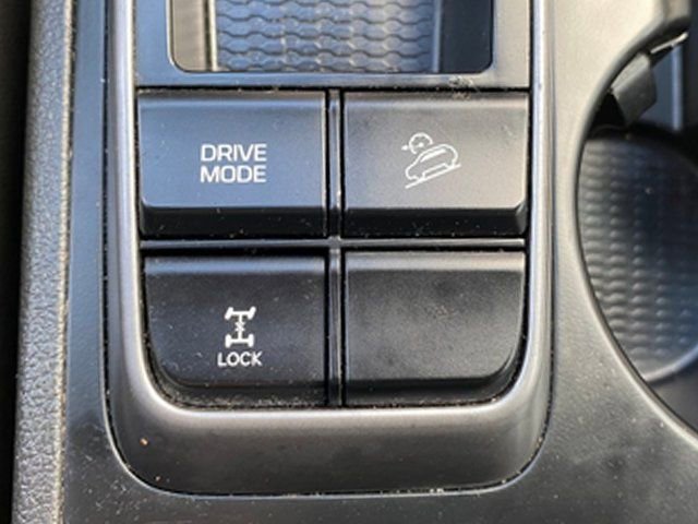 Used 2018 Hyundai Tucson Limited image 18