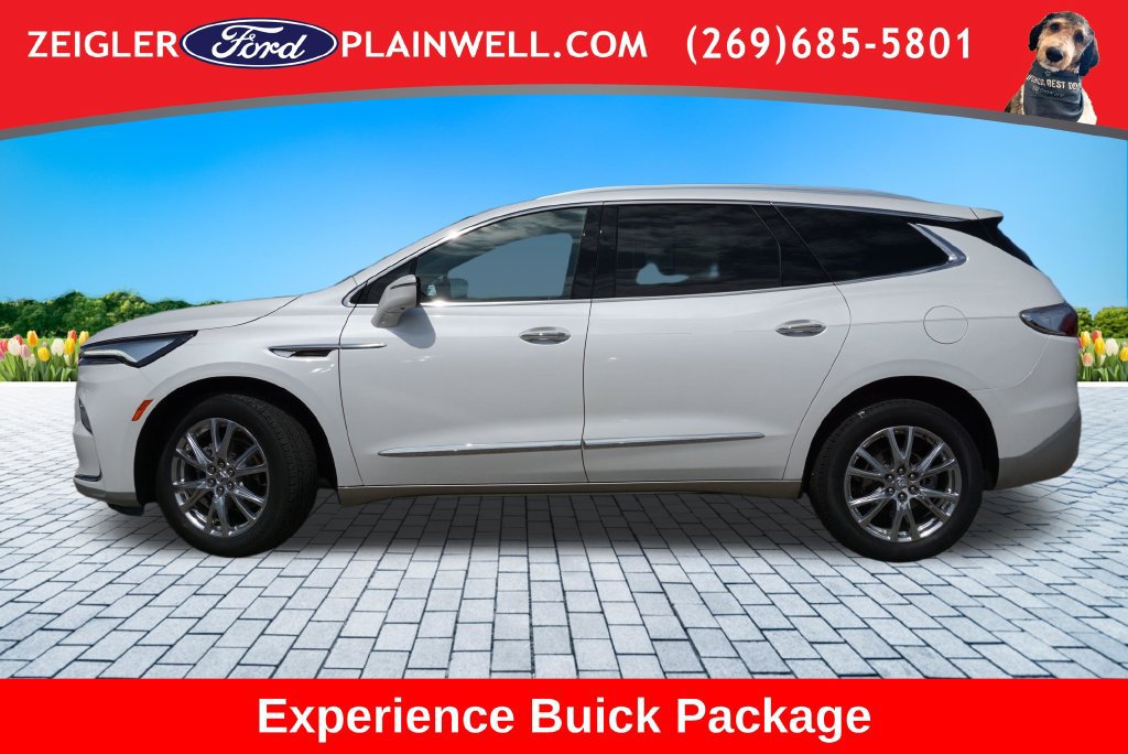 Used 2024 Buick Enclave Essence w/ Experience Buick Package AWD/4WD image 2