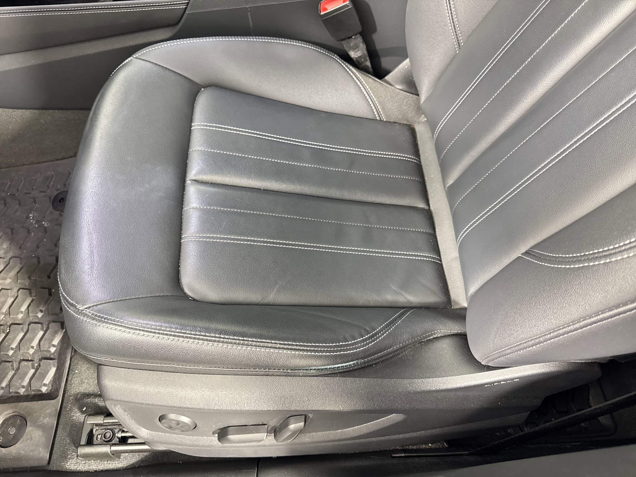 Used 2023 Audi Q5 2.0T Premium Plus w/ Premium Plus Package image 14