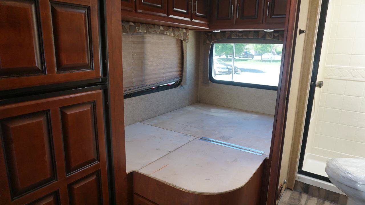 Used 2012 Mercedes-Benz Sprinter 3500 image 20
