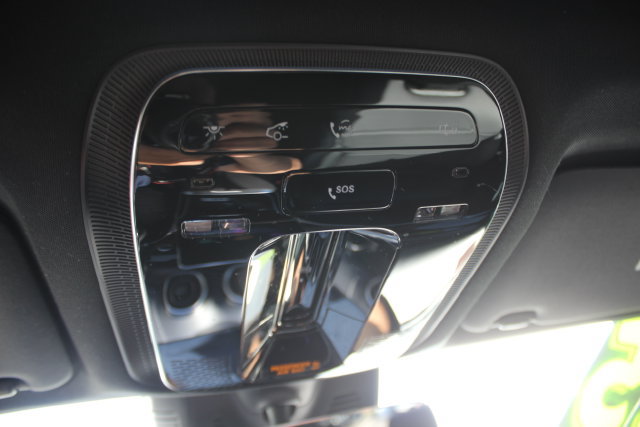 Used 2025 Mercedes-Benz GLC 300 4MATIC image 12
