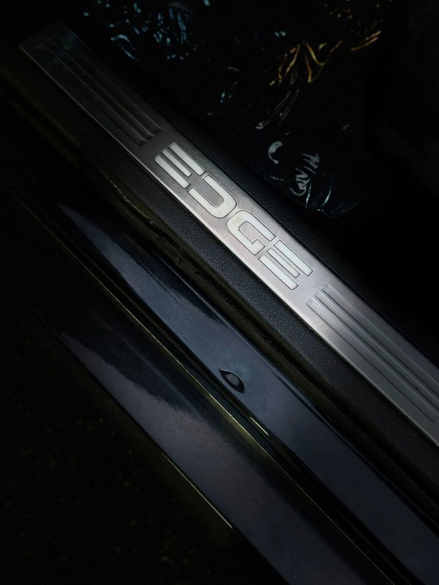 Used 2013 Ford Edge Sport w/ Driver Entry Pkg image 37