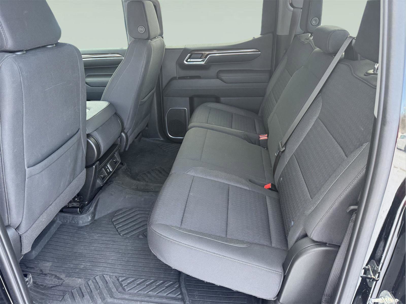 Used 2023 Chevrolet Silverado 1500 LT image 15