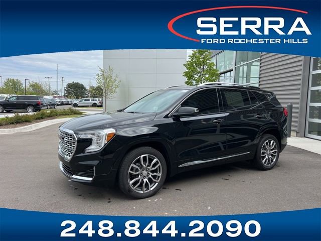 Used 2023 GMC Terrain Denali w/ Denali Premium Package
