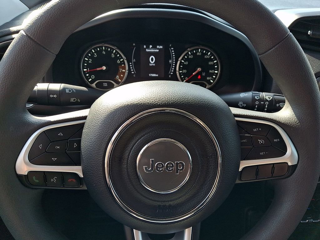 Used 2023 Jeep Renegade Latitude image 23