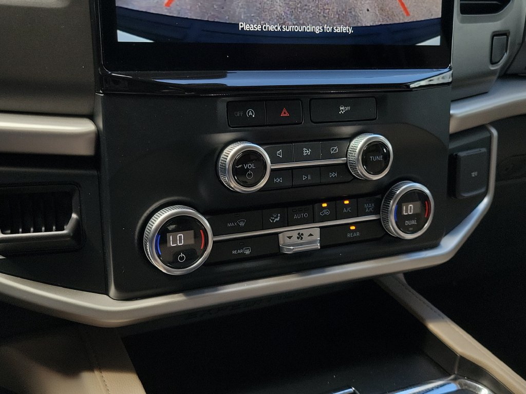 Certified 2023 Ford Expedition XLT RWD image 25