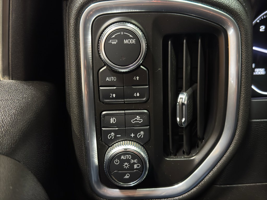 Used 2023 GMC Sierra 3500 SLT w/ SLT Convenience Package image 34