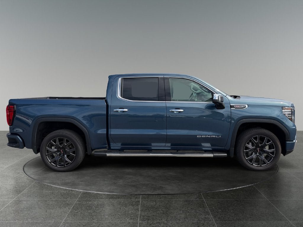 Used 2024 GMC Sierra 1500 Denali AWD/4WD image 10