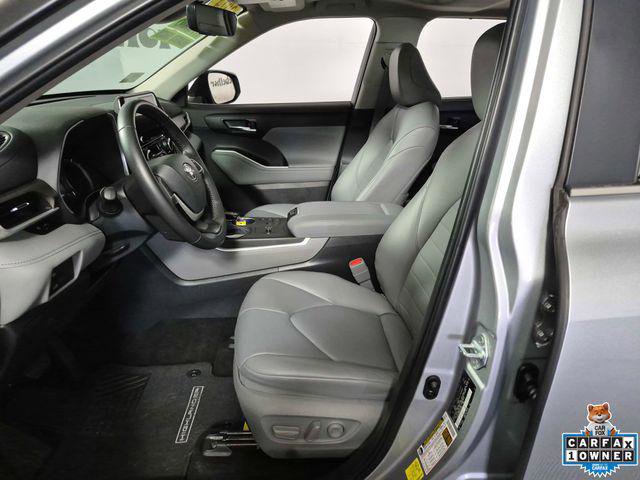 Certified 2024 Toyota Highlander XLE AWD/4WD image 9