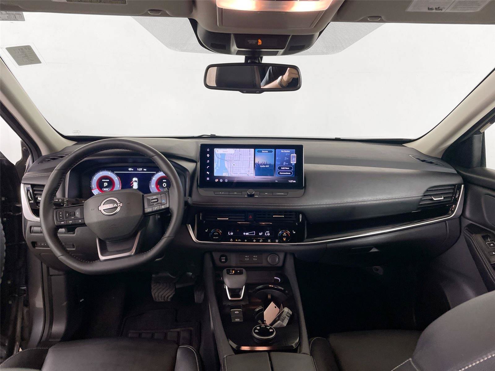 Used 2026 Nissan Rogue SL AWD/4WD image 30