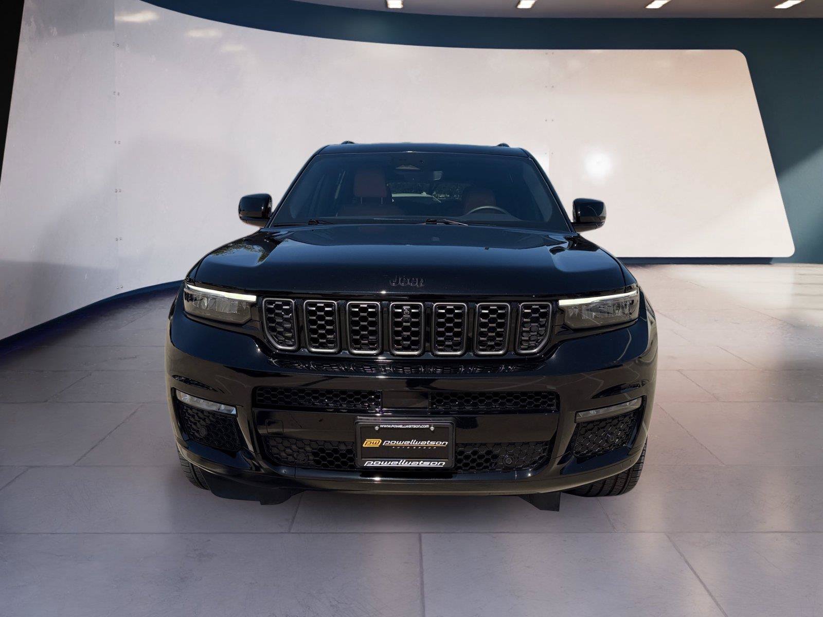 Used 2025 Jeep Grand Cherokee L Summit w/ Obsidian Package AWD/4WD image 8