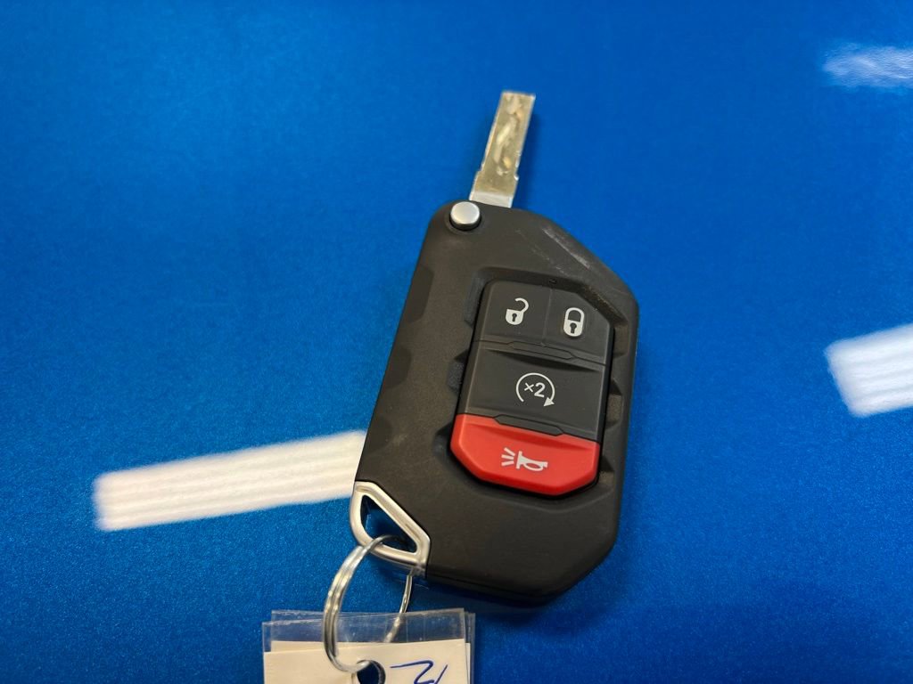 Used 2024 Jeep Gladiator Sport image 34