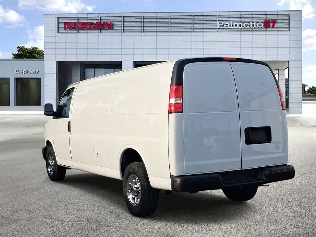 Used 2023 GMC Savana 2500 Extended w/ Driver Convenience Package image 4