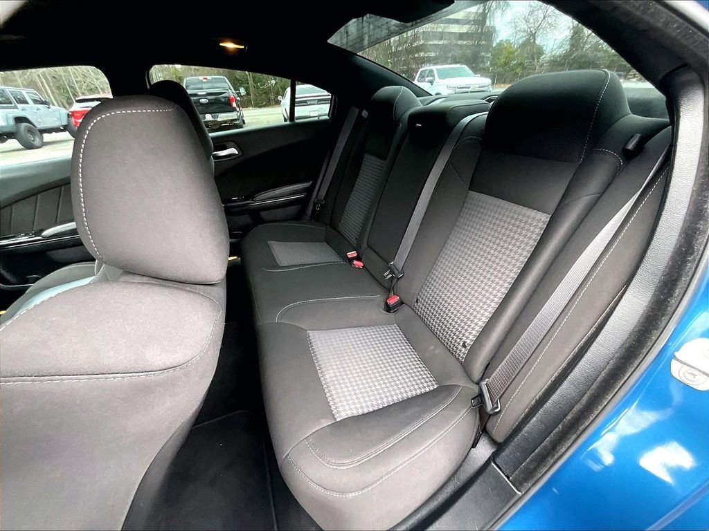 Used 2023 Dodge Charger R/T w/ Harman/Kardon Audio Group image 23