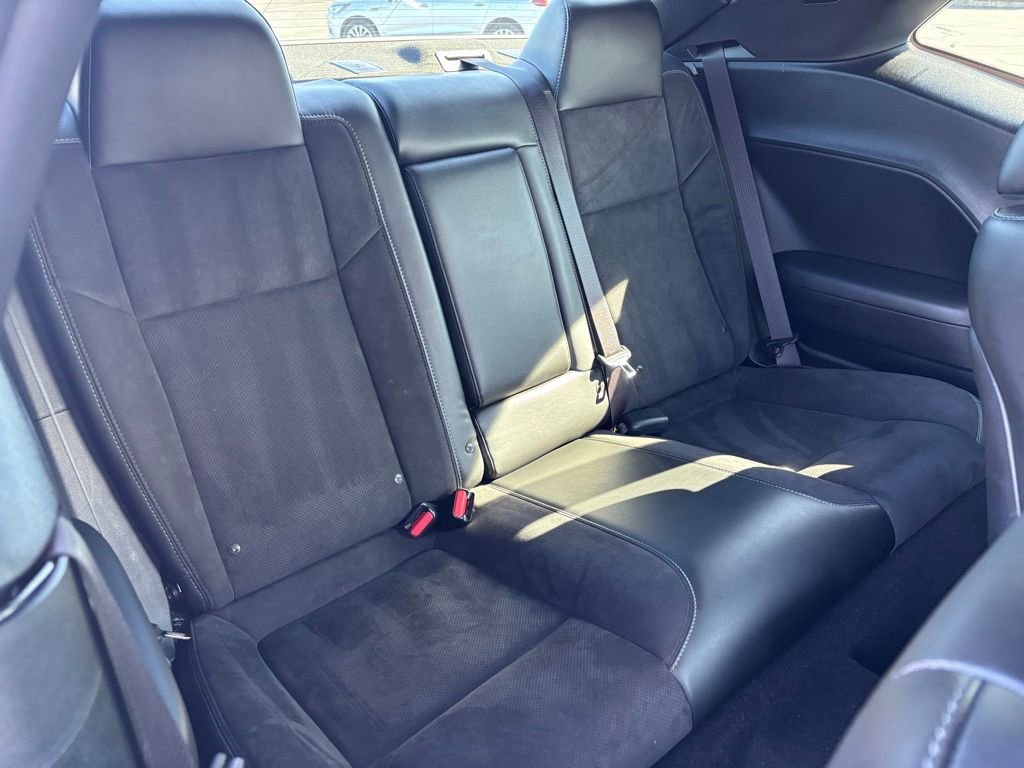 Used 2022 Dodge Challenger R/T w/ Plus Package image 19
