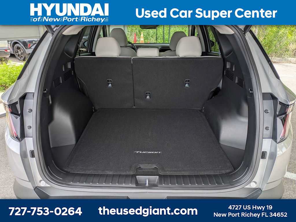 Certified 2024 Hyundai Tucson SEL w/ Convenience Package FWD image 12