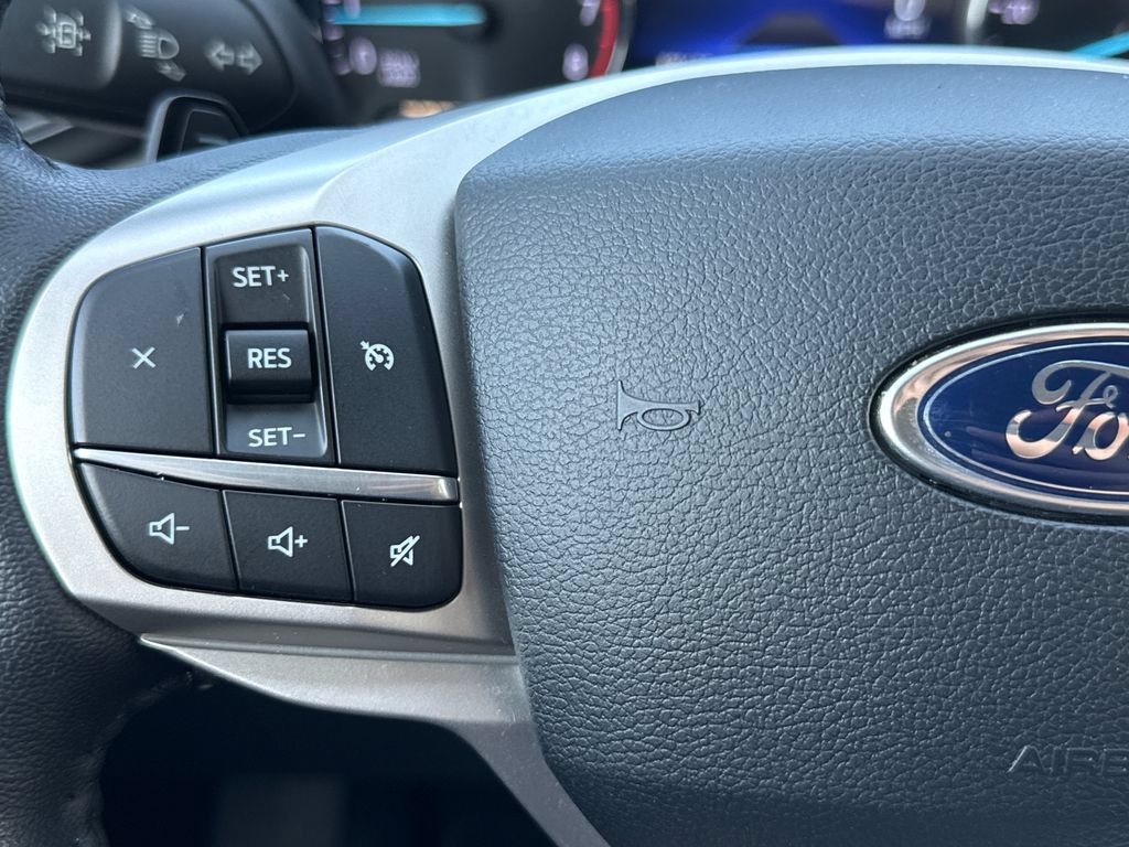 Used 2020 Ford Explorer XLT RWD image 15