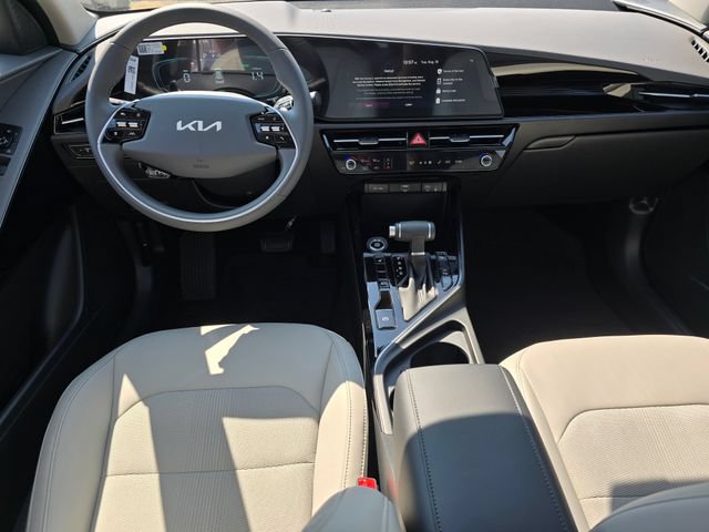 New 2026 Kia Niro EX FWD image 17