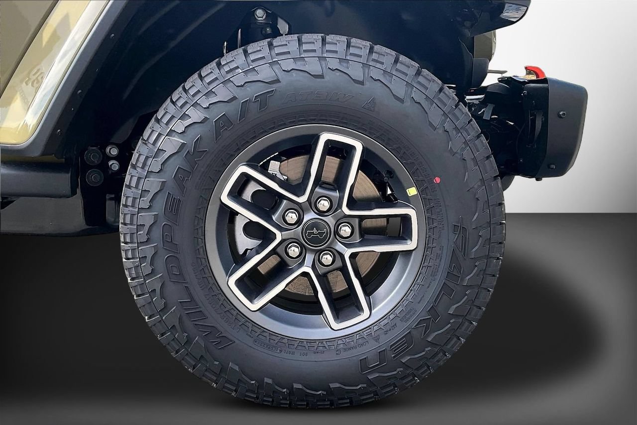 New 2026 Jeep Gladiator Mojave AWD/4WD image 32