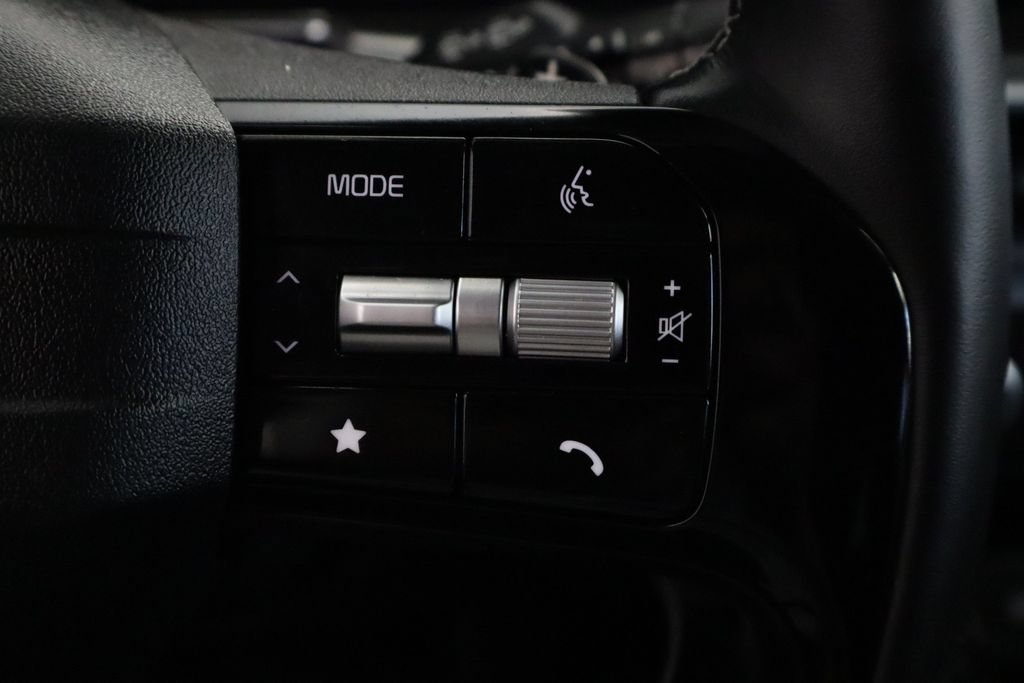 Used 2026 Kia Sorento EX FWD image 23