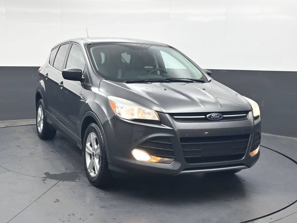 Used 2016 Ford Escape SE FWD image 2