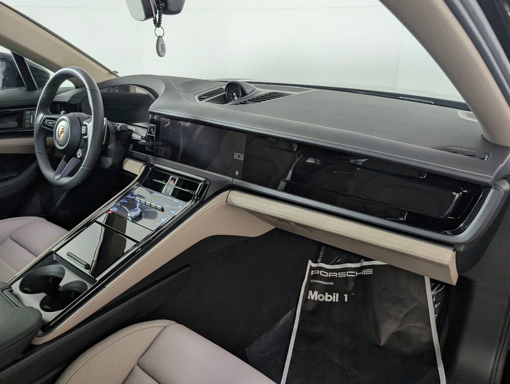 New 2026 Porsche Panamera 4 image 19