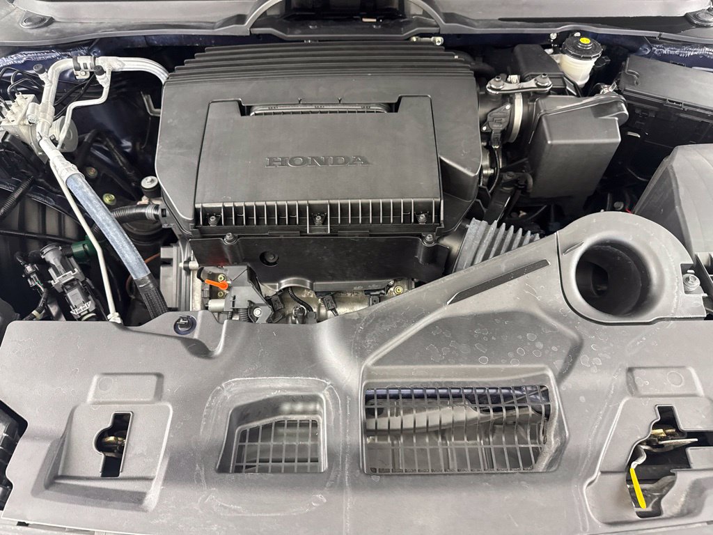 Certified 2025 Honda Pilot Touring image 28