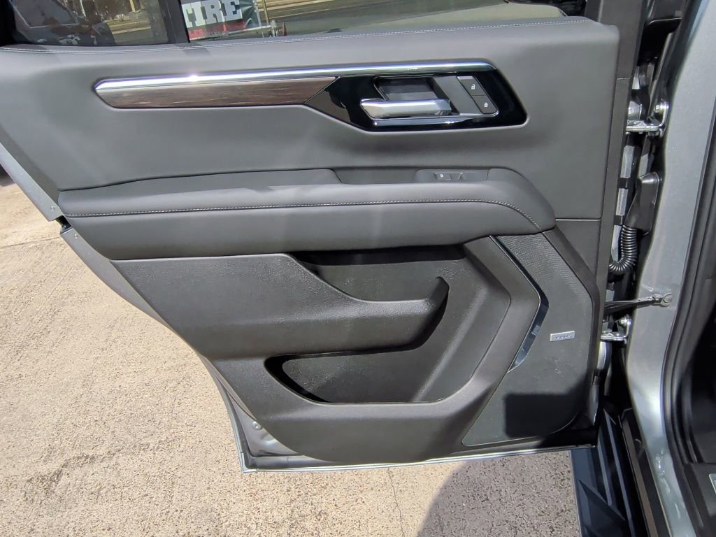 New 2026 Chevrolet Tahoe LT image 35