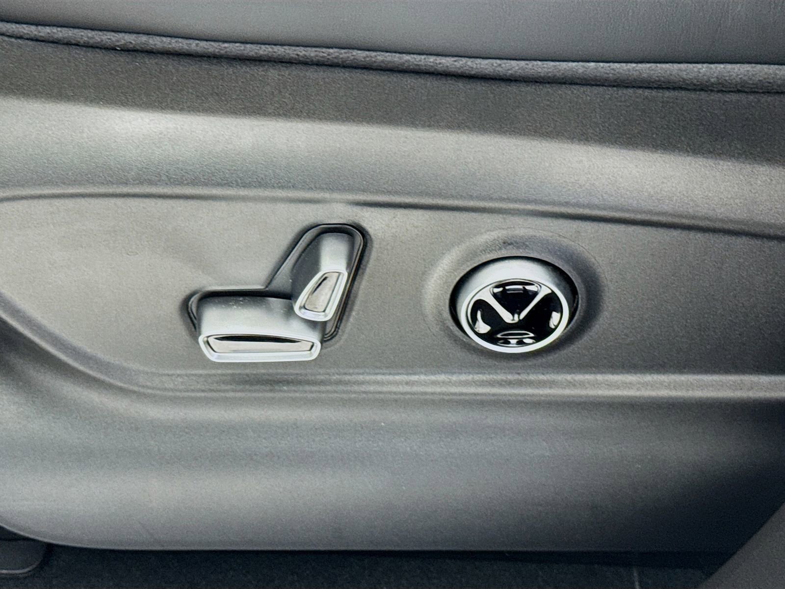 New 2025 Maserati Grecale Modena image 20