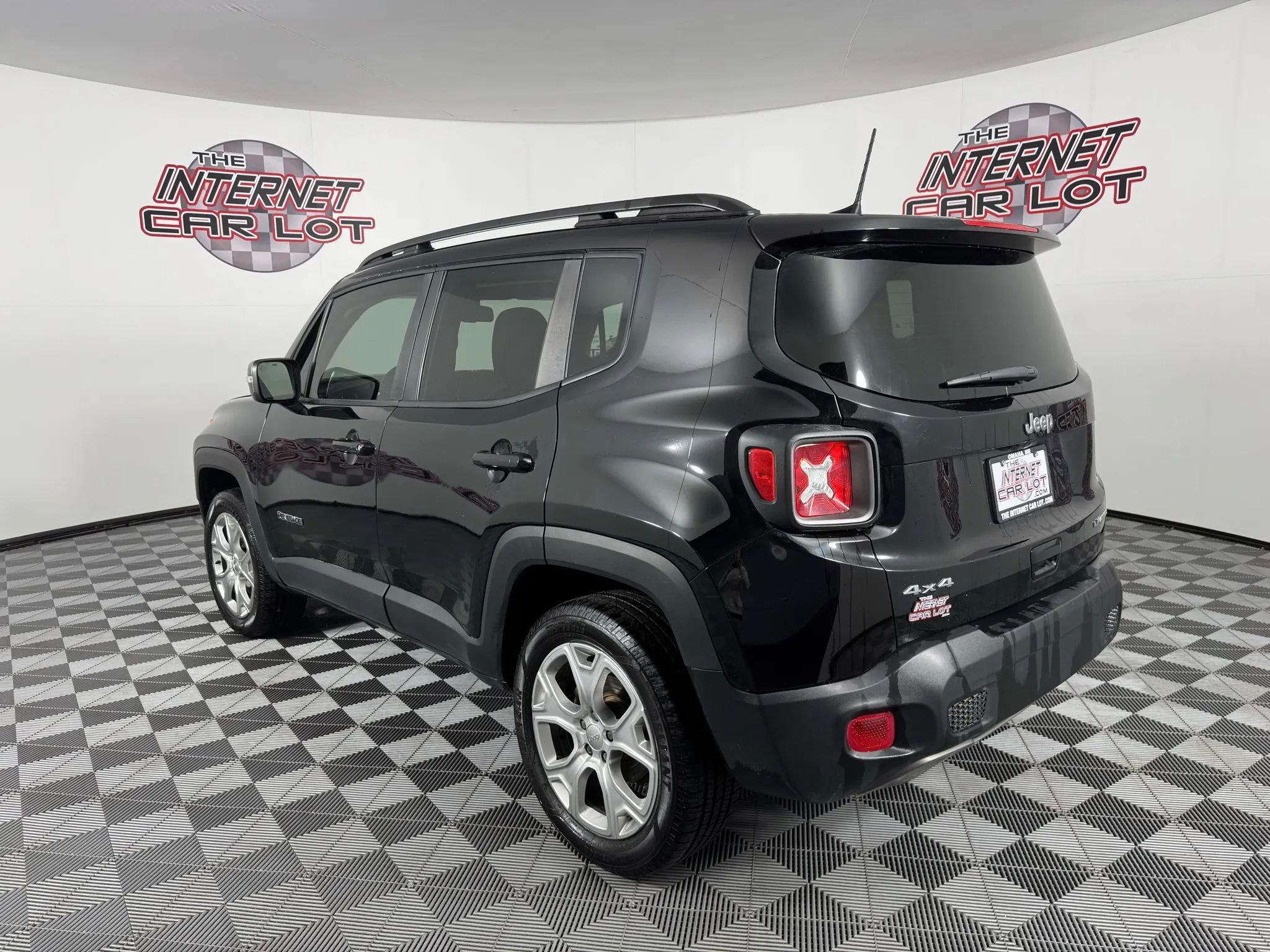 Used 2019 Jeep Renegade Limited w/ UConnect 8.4 Nav Group image 5