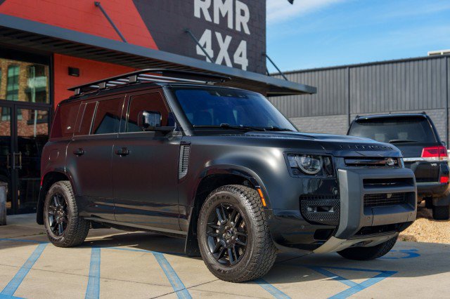 Used 2022 Land Rover Defender 110 X-Dynamic SE image 1