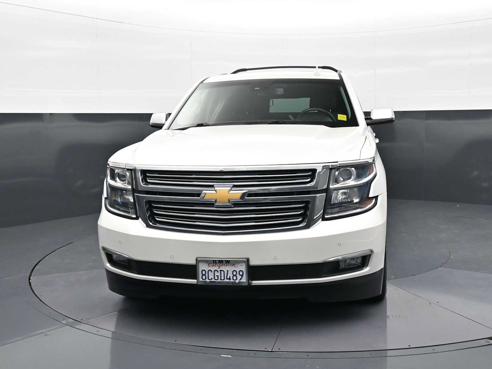 Used 2017 Chevrolet Suburban Premier AWD/4WD image 2