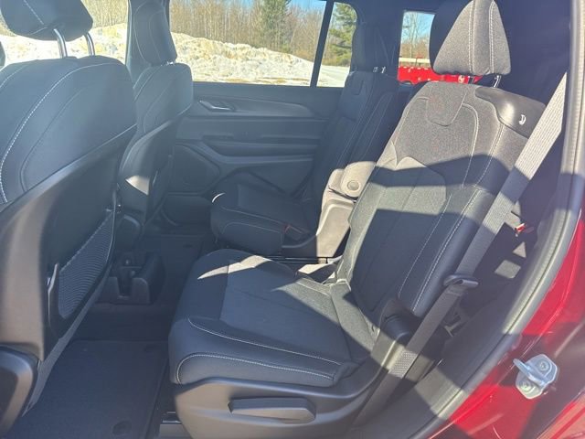 New 2026 Jeep Grand Cherokee L Laredo image 12