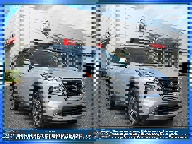 Certified 2022 Nissan Rogue SV w/ SV Premium Package image 1