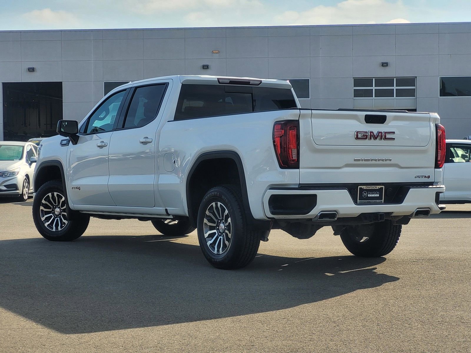 Used 2021 GMC Sierra 1500 AT4 w/ AT4 Preferred Package image 5