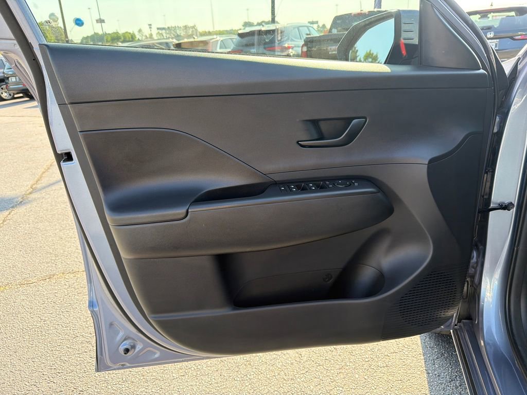 Used 2024 Hyundai Kona SEL FWD image 10