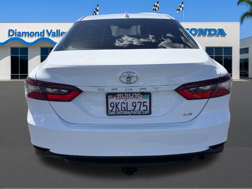 Used 2021 Toyota Camry LE FWD image 5
