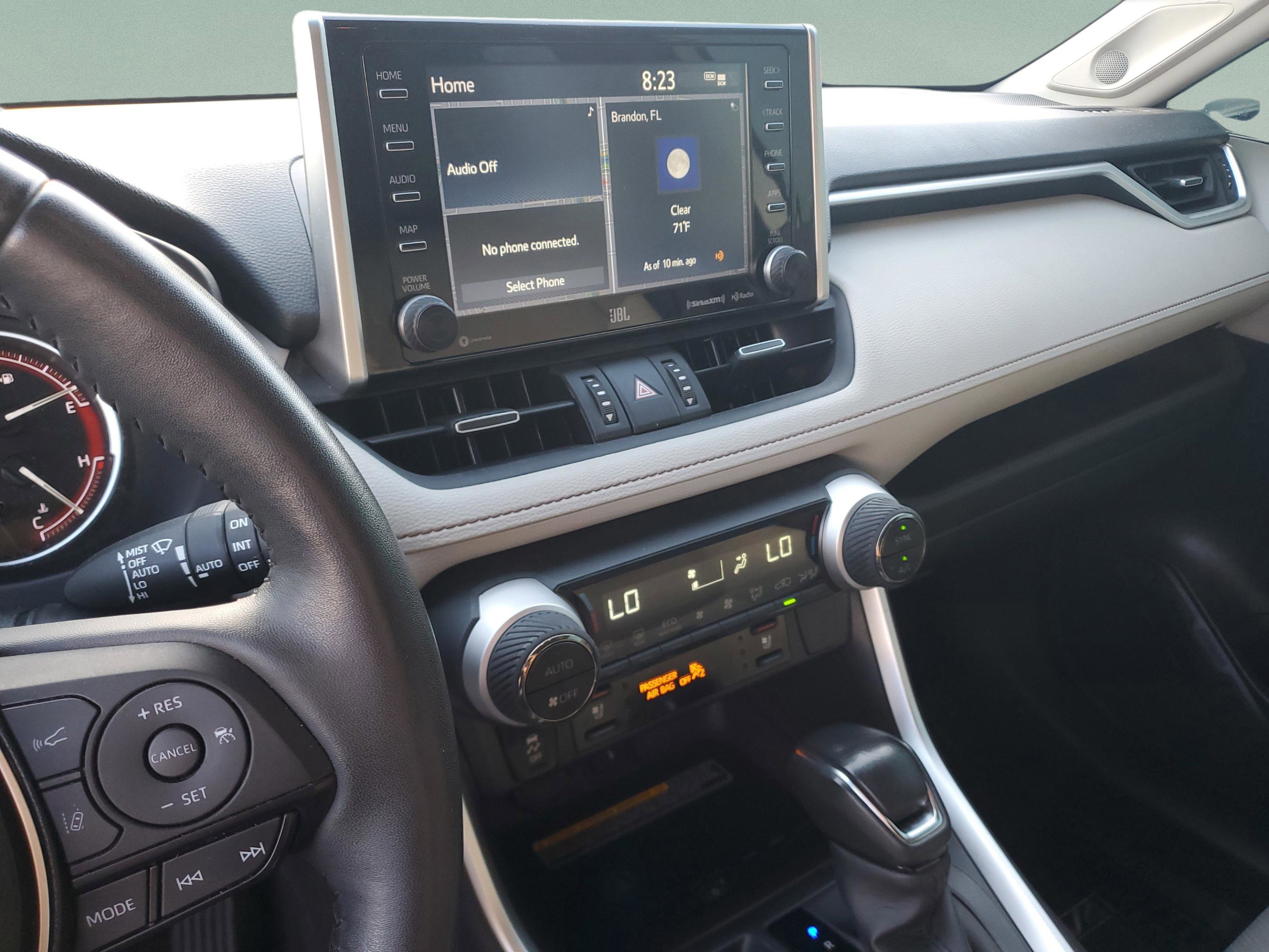 Used 2021 Toyota RAV4 Limited FWD image 11