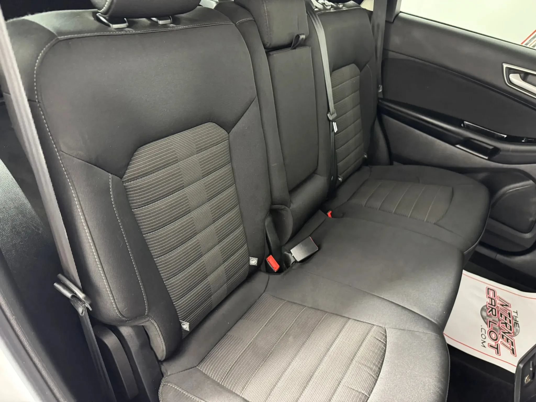 Used 2016 Ford Edge SEL FWD image 34