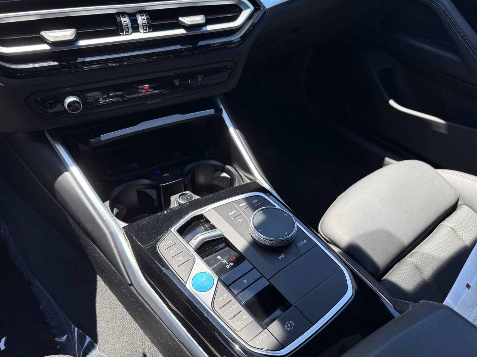 Used 2024 BMW i4 eDrive40 RWD image 13