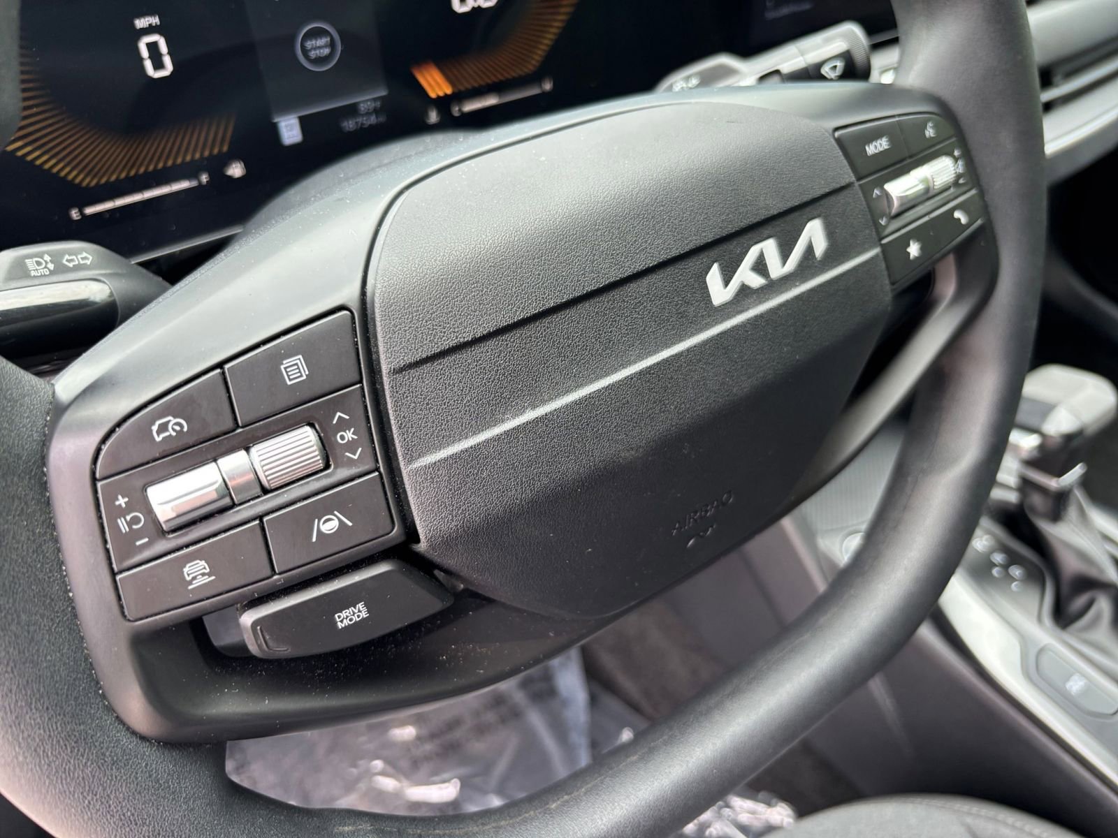 Used 2025 Kia K4 FWD image 27