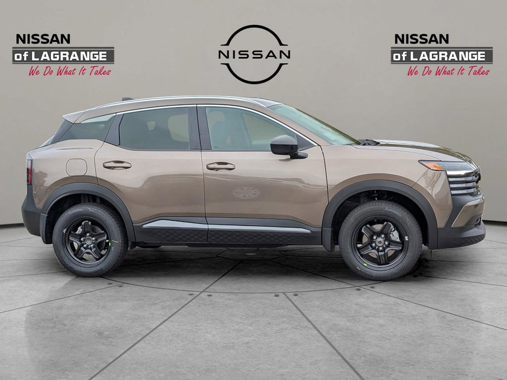 New 2026 Nissan Kicks SV image 4