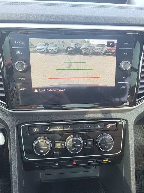 Used 2023 Volkswagen Atlas Cross Sport SEL Premium R-Line image 4