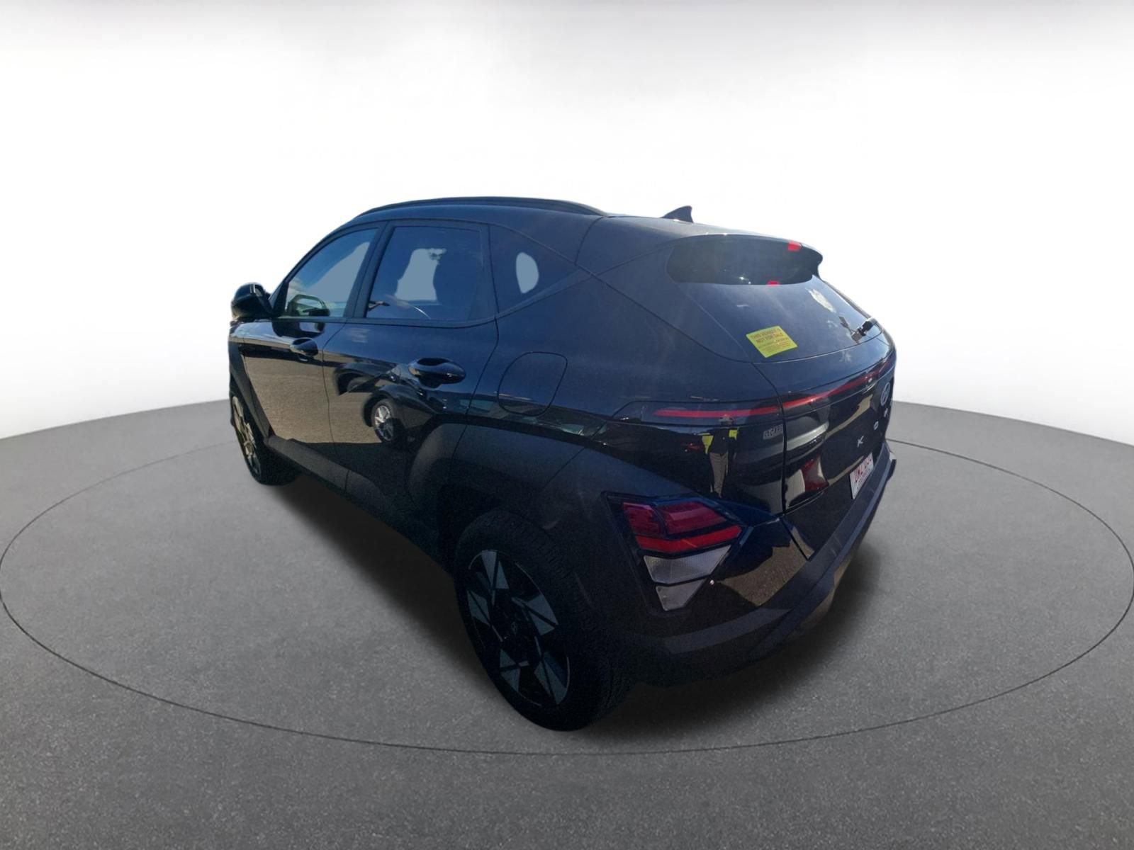 Used 2025 Hyundai Kona SEL image 4